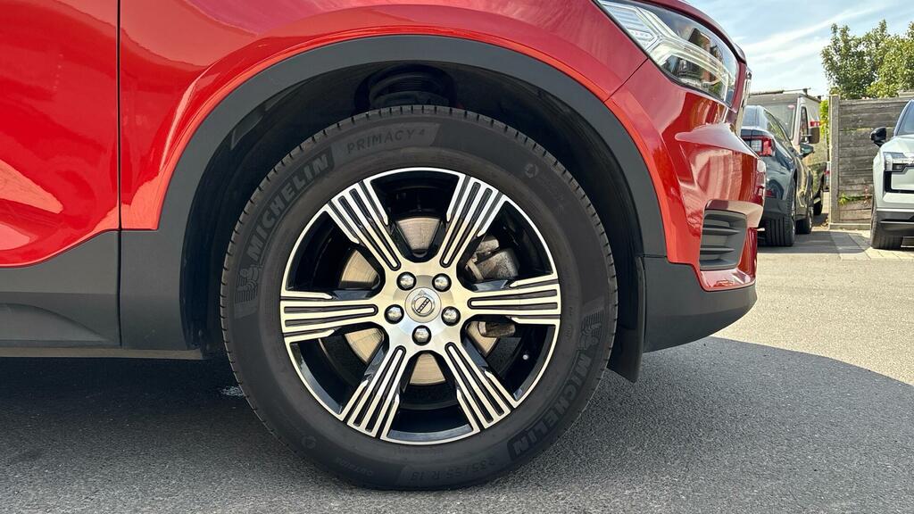 Volvo XC40 Inscription B4 Awd Mild Hybrid Red #3