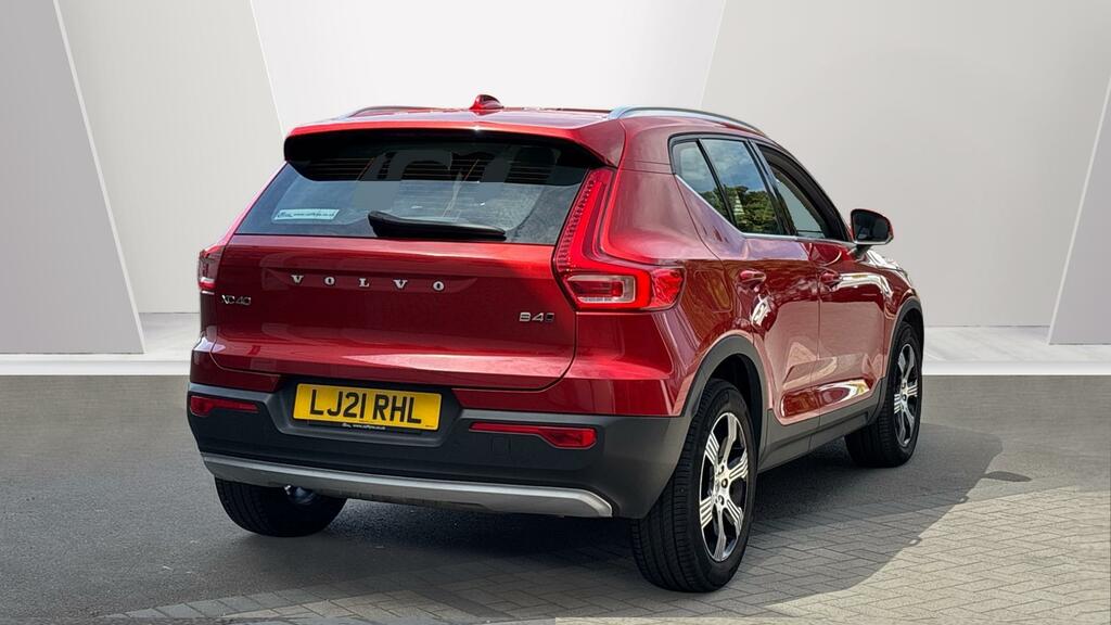 Volvo XC40 Inscription B4 Awd Mild Hybrid Red #4