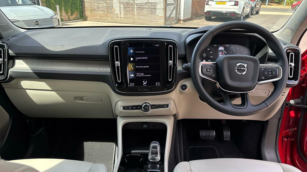 Volvo XC40 Inscription B4 Awd Mild Hybrid Red #6