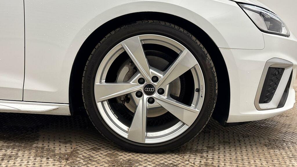 Audi A4 Avant Avant S Line 40 Tfsi 204 Ps S Tronic White #5