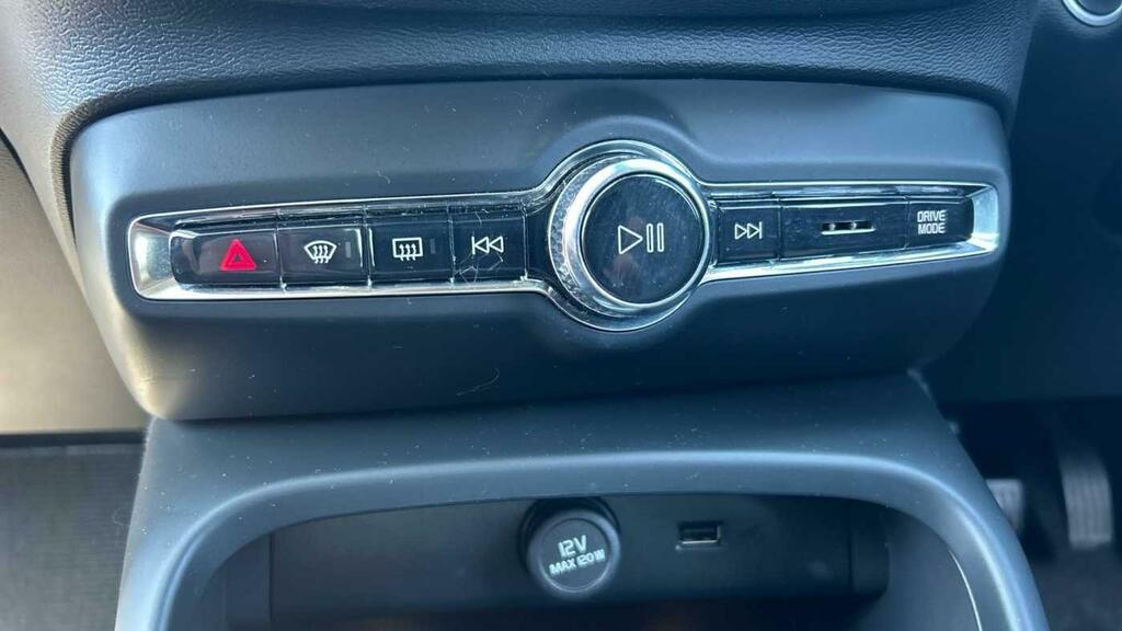 Volvo XC40 1.5 T3 163 R Design Geartronic Black #40