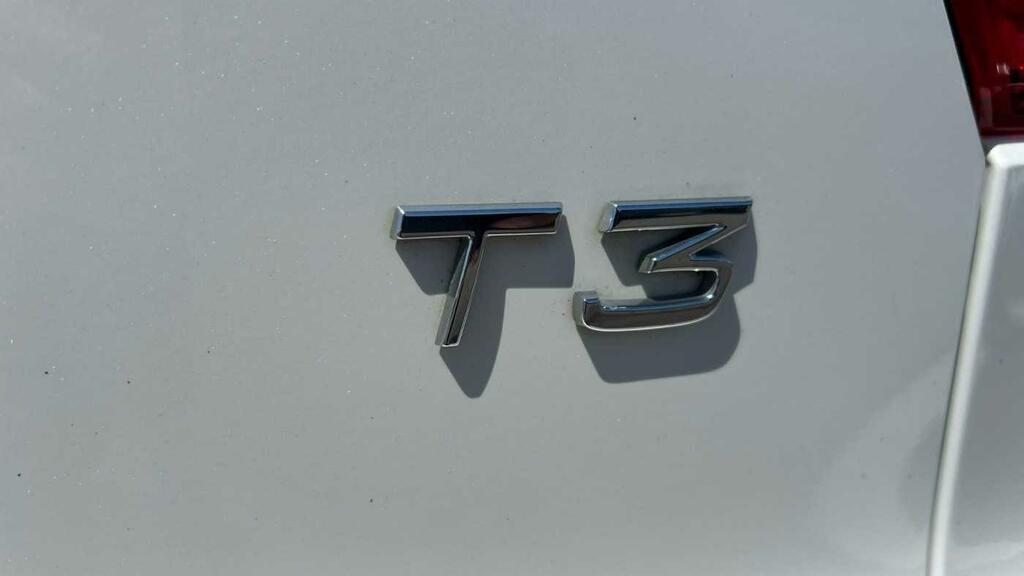 Volvo XC40 1.5 T3 163 R Design Geartronic Black #35
