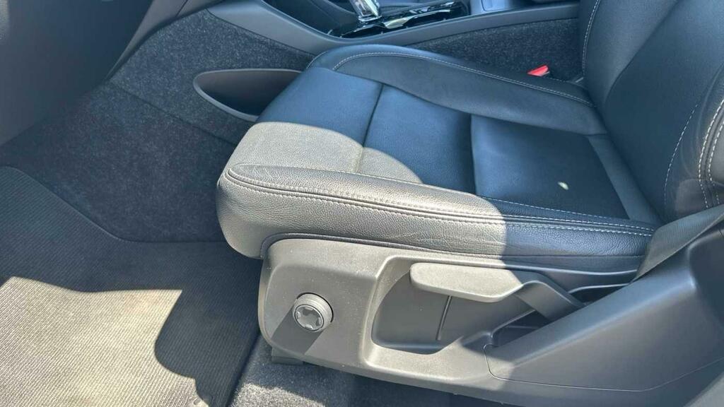 Volvo XC40 1.5 T3 163 R Design Geartronic Black #38