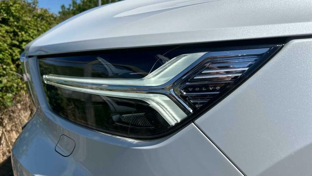 Volvo XC40 1.5 T3 163 R Design Geartronic Black #34