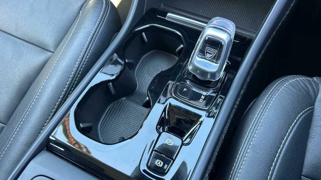 Volvo XC40 1.5 T3 163 R Design Geartronic Black #10