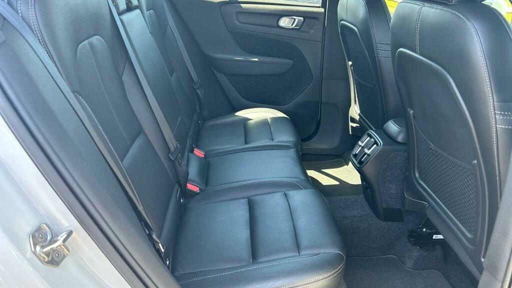 Volvo XC40 1.5 T3 163 R Design Geartronic Black #11