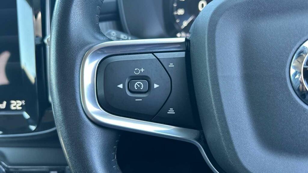 Volvo XC40 1.5 T3 163 R Design Geartronic Black #17