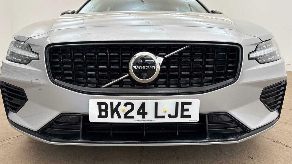 Volvo V60 B4 Plus, Mild Hybrid, Darkheated Seats, S Black #23