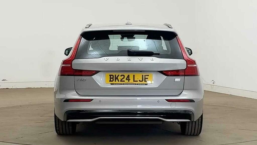 Volvo V60 Recharge Plus T6 Awd Plug-in Hybrid Silver #4