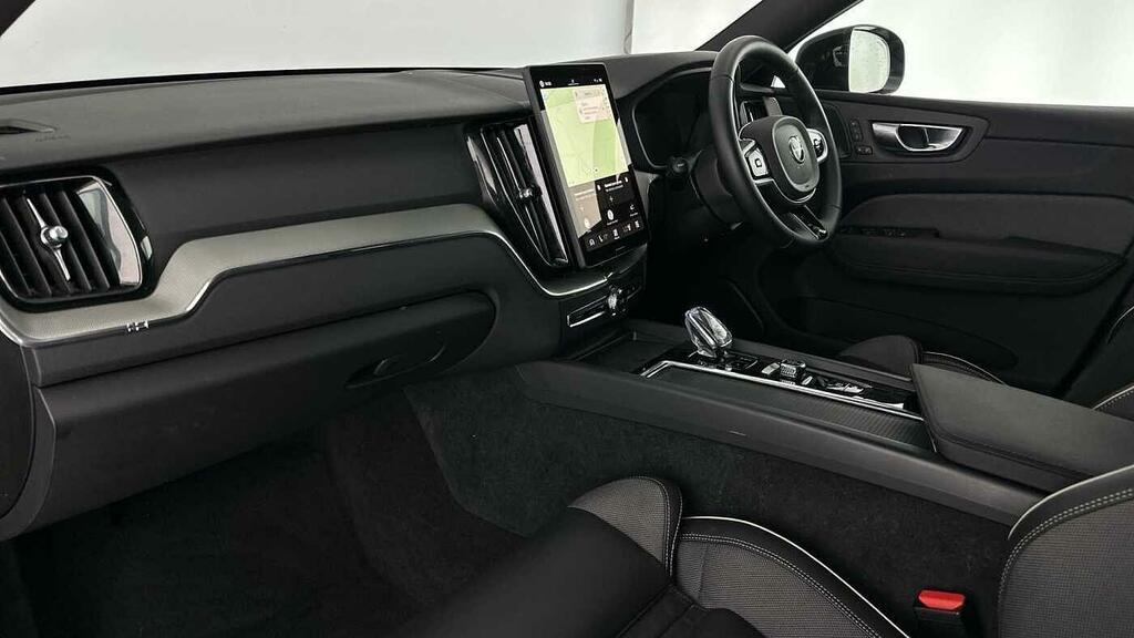 Volvo XC60 Black Edition Plus B5 Awd Mild Hybrid RF25YCY Black #6