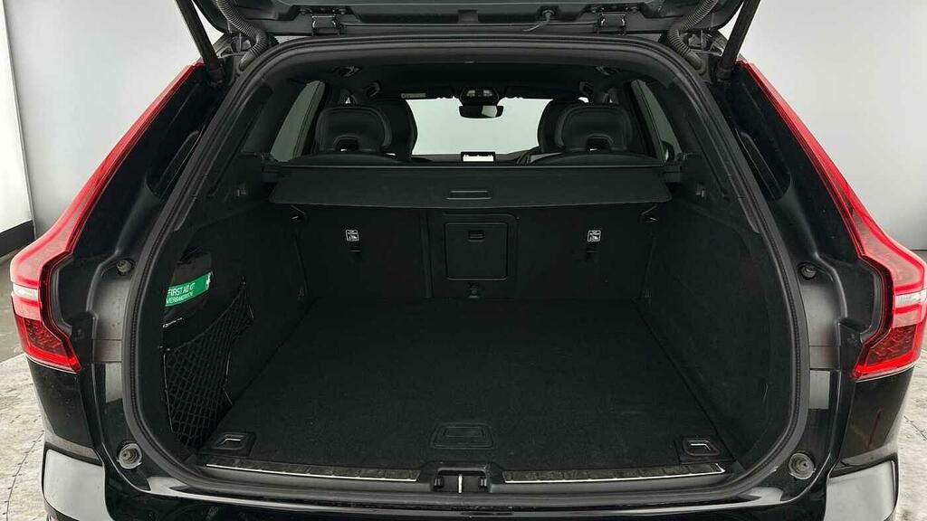 Volvo XC60 Black Edition Plus B5 Awd Mild Hybrid RF25YCY Black #5