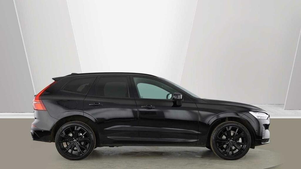 Volvo XC60 Black Edition Plus B5 Awd Mild Hybrid RF25YCY Black #2