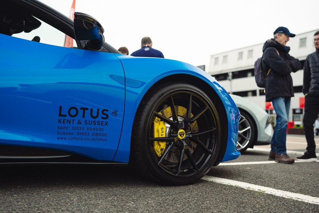 Lotus Emira 3.5 V6 First Edition Coupe Euro Blue #2