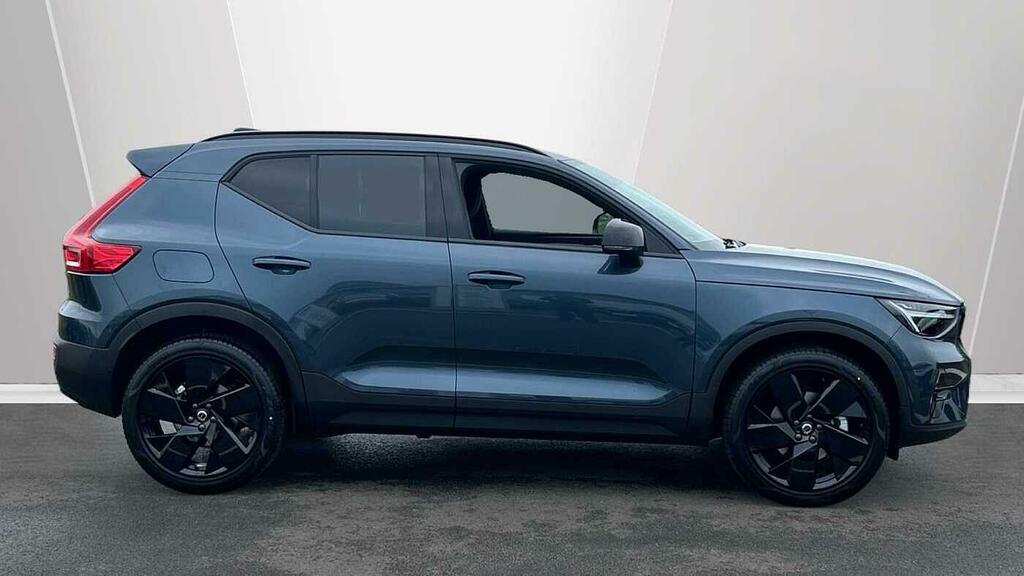 Volvo XC40 B3 Plus Black Edition Employees Car Low Road Tax Blue #3