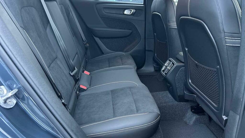 Volvo XC40 B3 Plus Black Edition Employees Car Low Road Tax Blue #6
