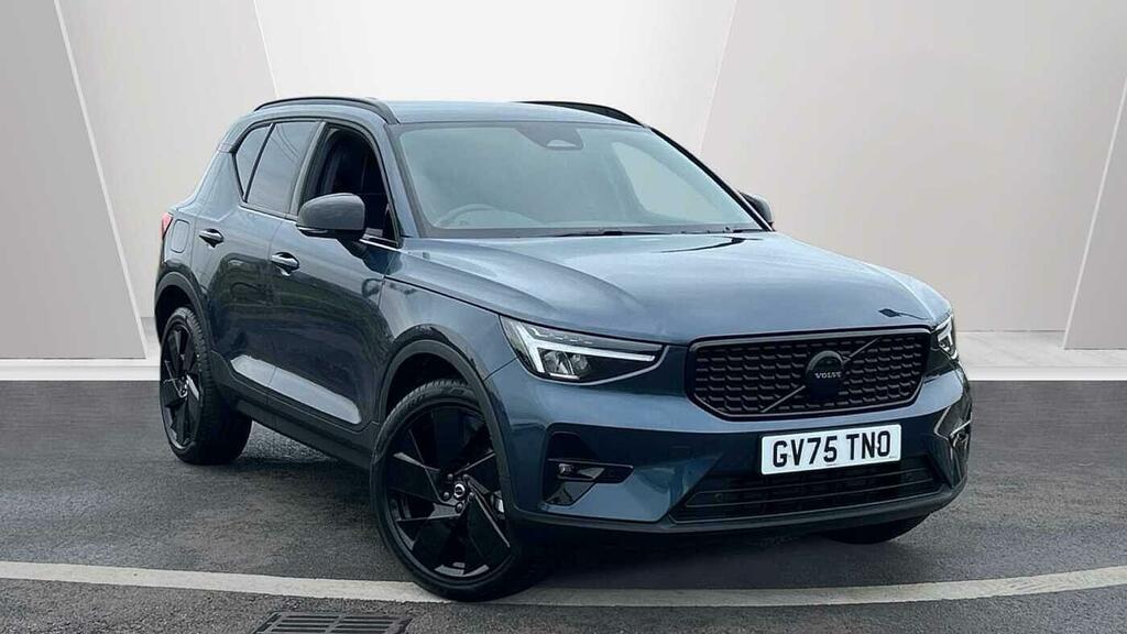 Volvo XC40 B3 Plus Black Edition Employees Car Low Road Tax Blue