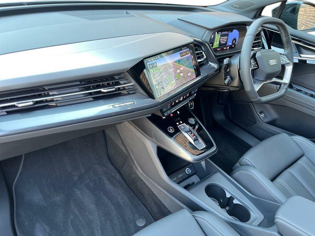 Audi Q4 E Tron Q4 Black Edition 45 E-tron 21000 Kw GX26VJV Grey #2