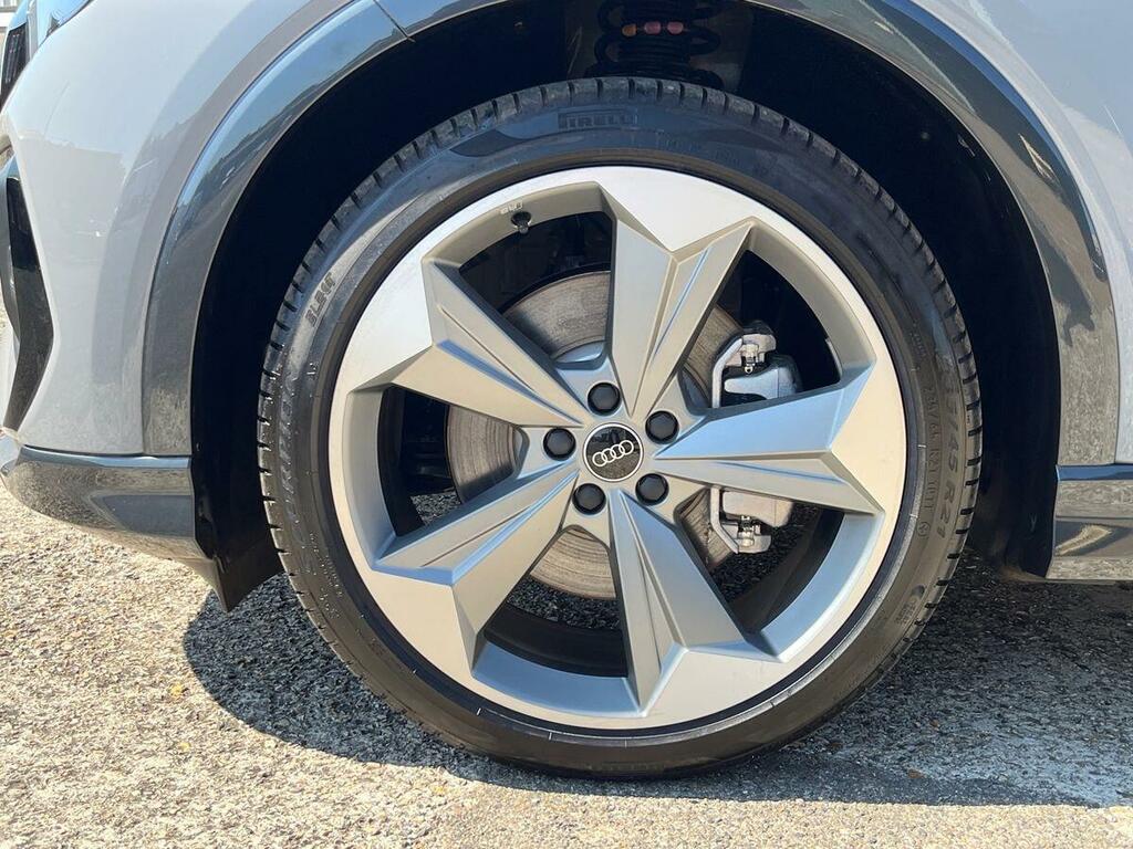 Audi Q4 E Tron Q4 Black Edition 45 E-tron 21000 Kw GX26VJV Grey #5