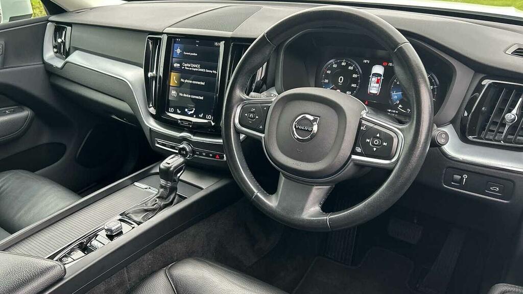 Volvo XC60 T4 Edition Rare Limited Edition Smart D White #4