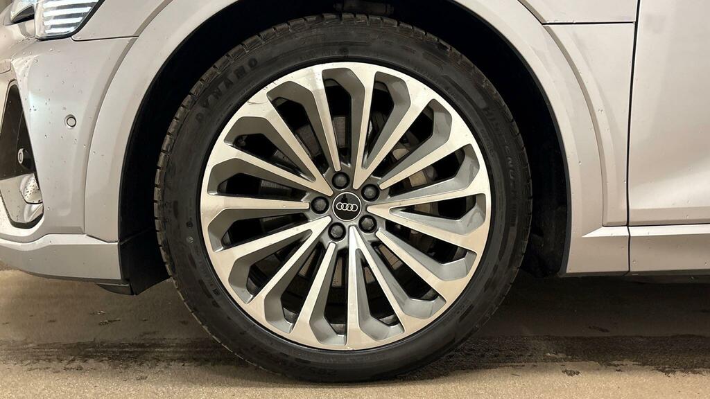 Audi E-tron 55 S Line Sportback Quattro 95Kwh BK21RKZ Silver #4