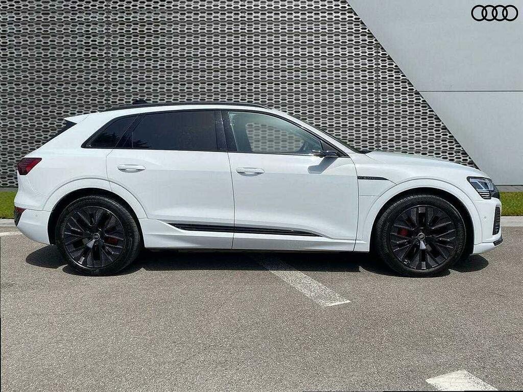 Audi Q8 e tron Launch Edition 55 E-tron Quattro 30000 Kw White #5