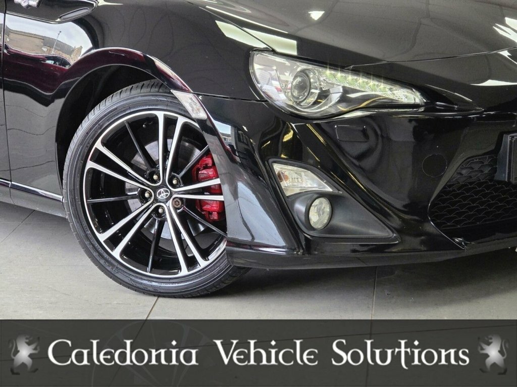 Toyota GT86 Coupe Black #2