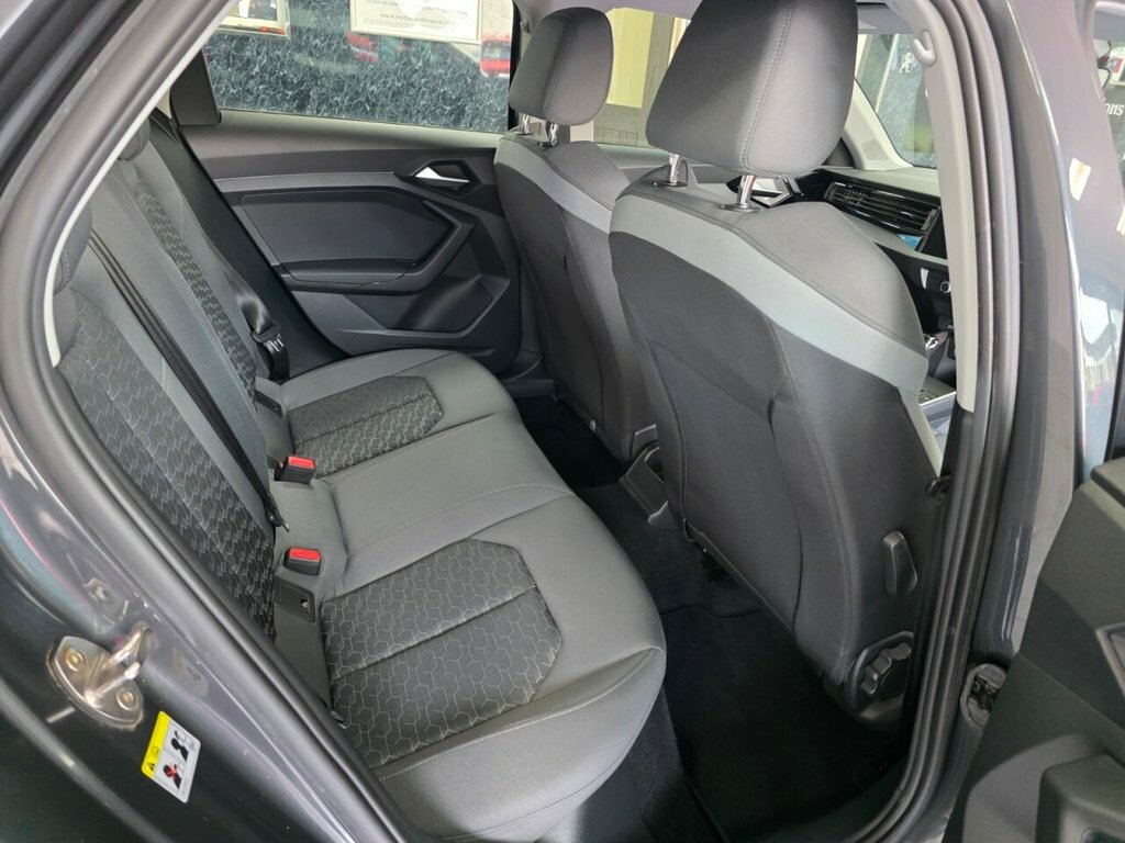 Audi A1 1L Sport Grey #4