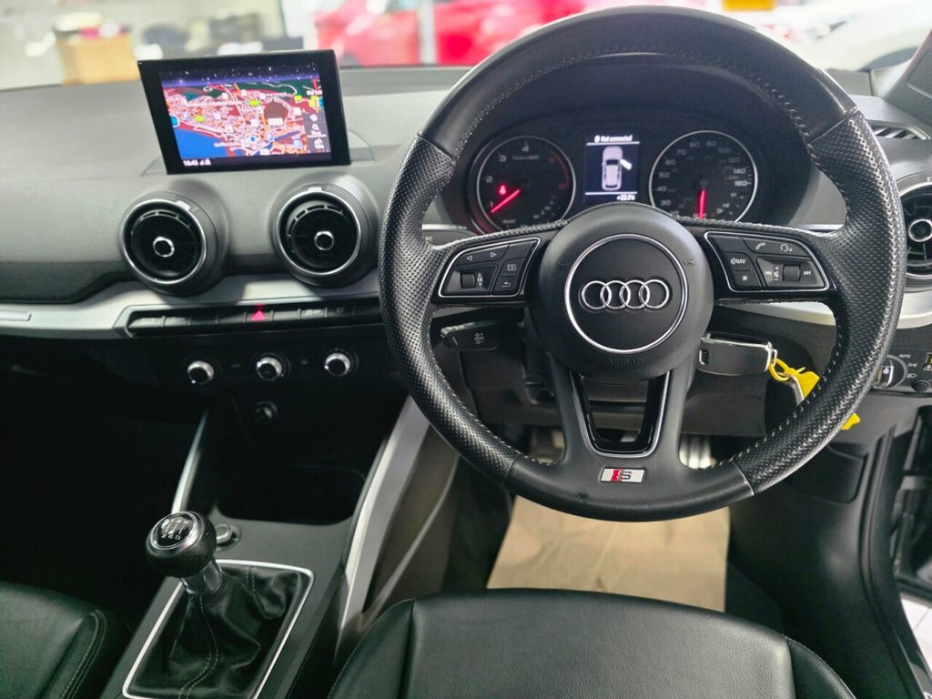 Audi Q2 1.6L S Line Grey #5
