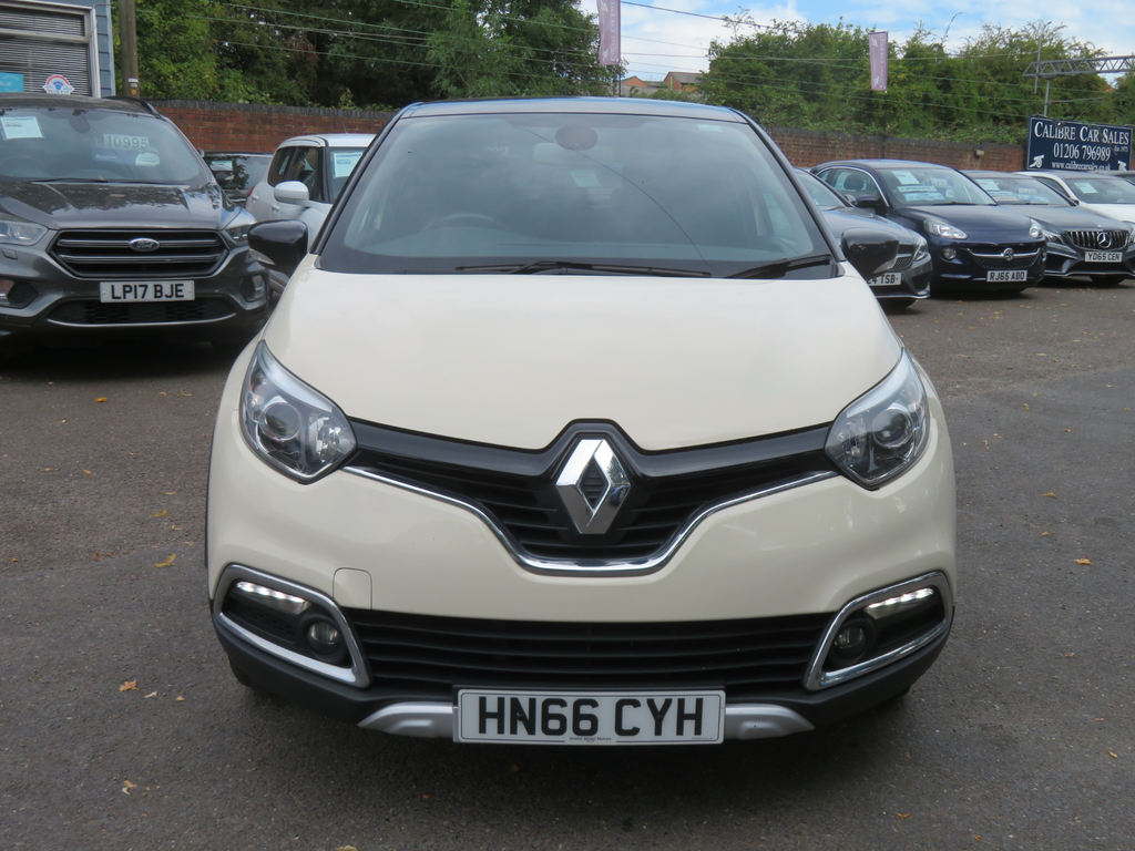 Renault Captur 1.5Dci Signature Nav #2
