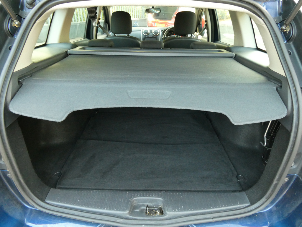 Dacia Logan 1.2 Ambiance Estate Euro 6 75 P White #9