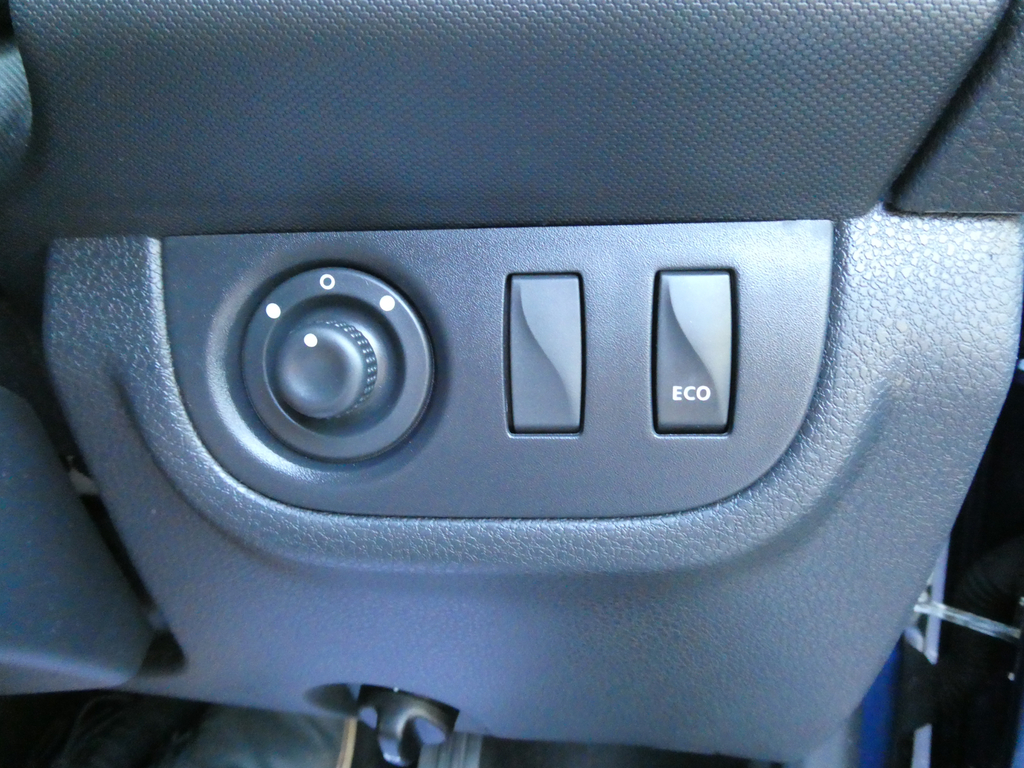 Dacia Logan 1.2 Ambiance Estate Euro 6 75 P White #12