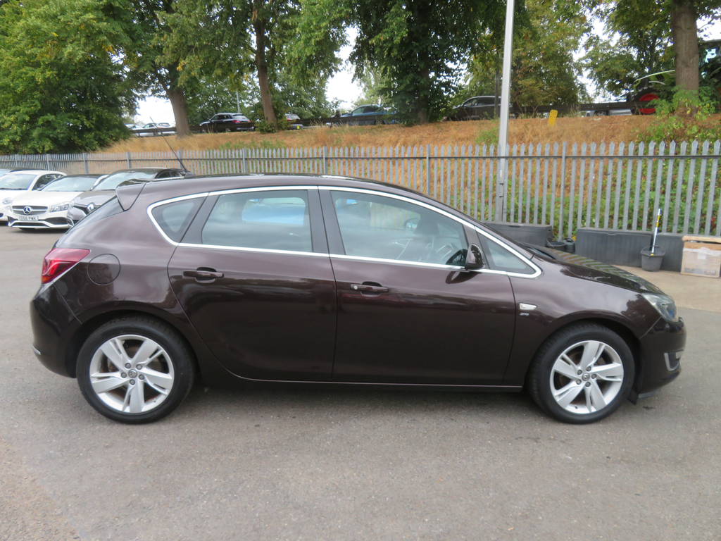 Vauxhall Astra 1.6 Sri #3