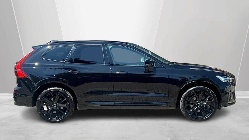 Volvo XC60 2.0 Black Edition Ultra, B5 Awd Mild Hybrid, Petro OE75YVN #3