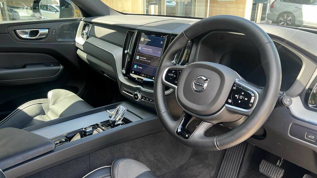 Volvo XC60 2.0 Black Edition Plus, B5 Awd Mild Hybrid, YE74BVK #4