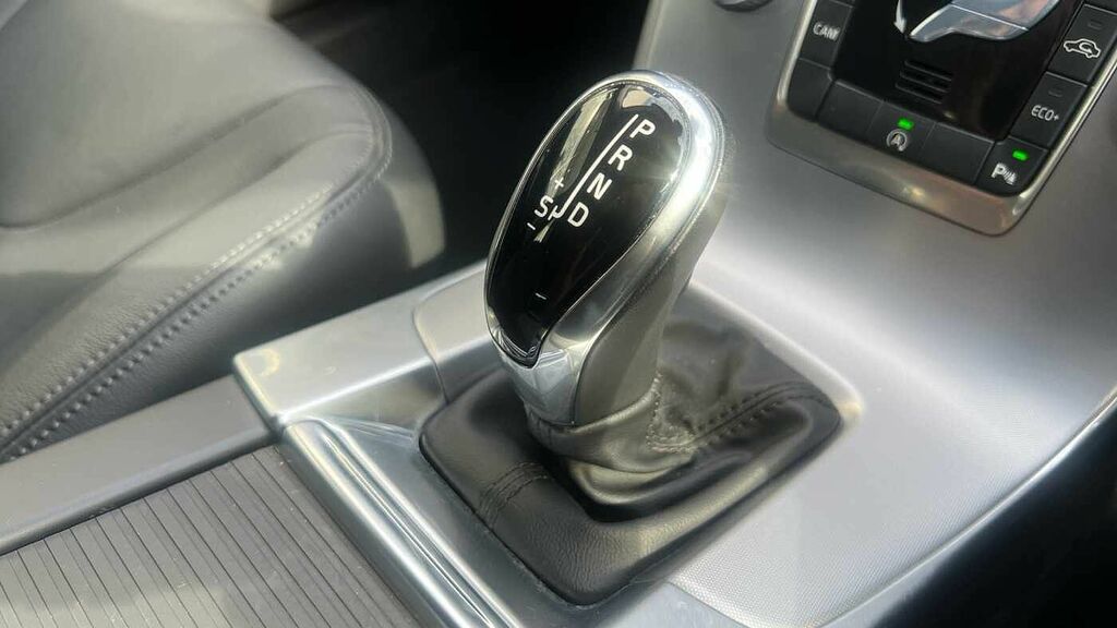 Volvo V60 2.0 D3 R-design Lux Nav Euro 6 Ss Grey #21