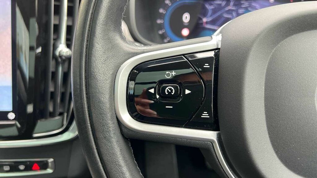 Volvo V90 Cross Country 2L Null Black #21