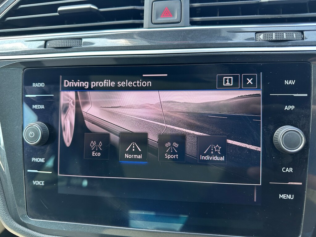 Volkswagen Tiguan 2.0 Tdi Bluemotion Tech  #52