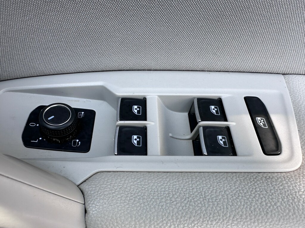 Volkswagen Tiguan 2.0 Tdi Bluemotion Tech  #38