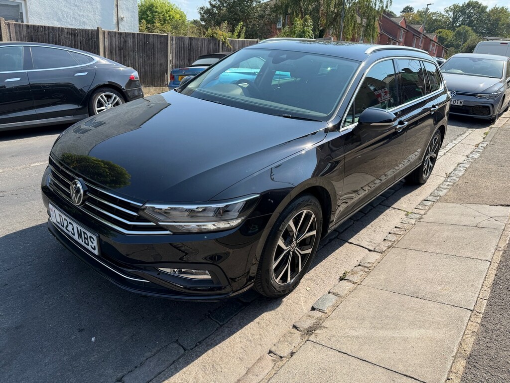 Volkswagen Passat 2023 1.4 Tsi 13Kwh Gte Estate Plug-in H Black #7