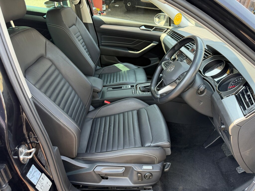 Volkswagen Passat 2023 1.4 Tsi 13Kwh Gte Estate Plug-in H Black #38