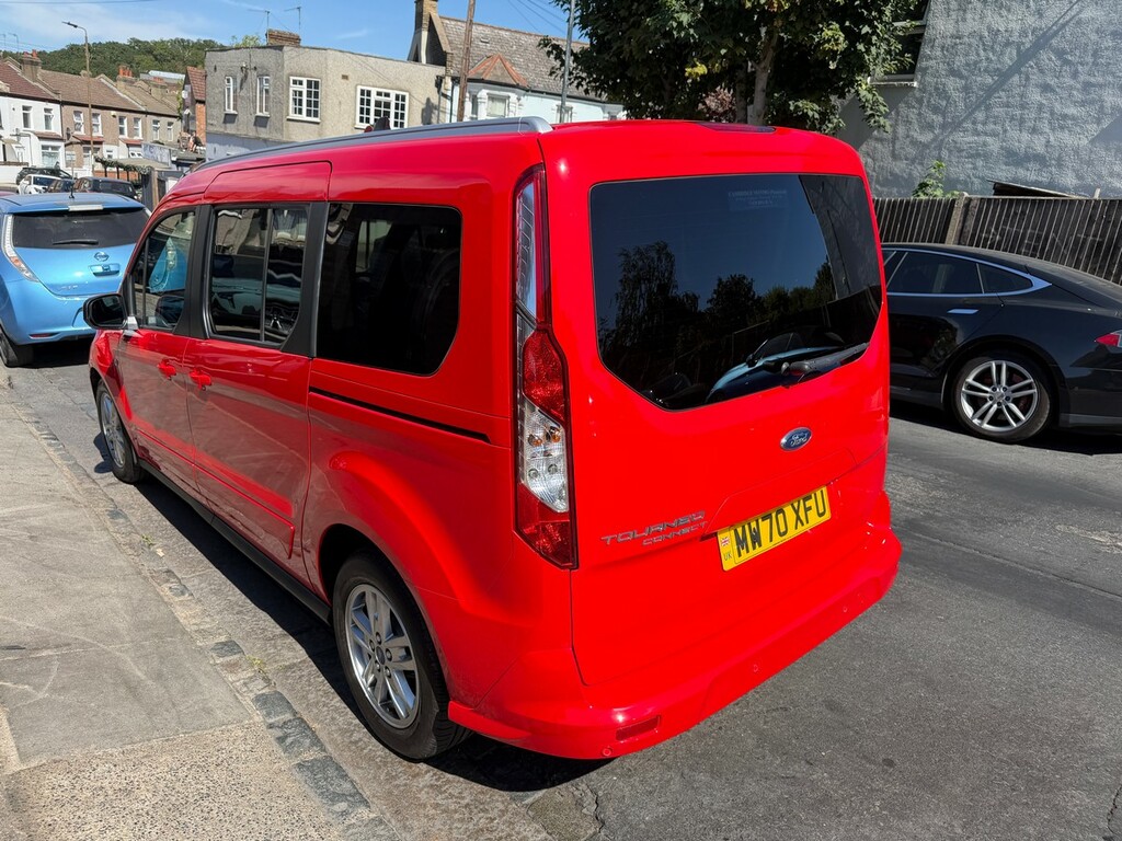 Ford Grand Tourneo Connect 1.5 Ecoblue Titanium Euro 6 Red #5