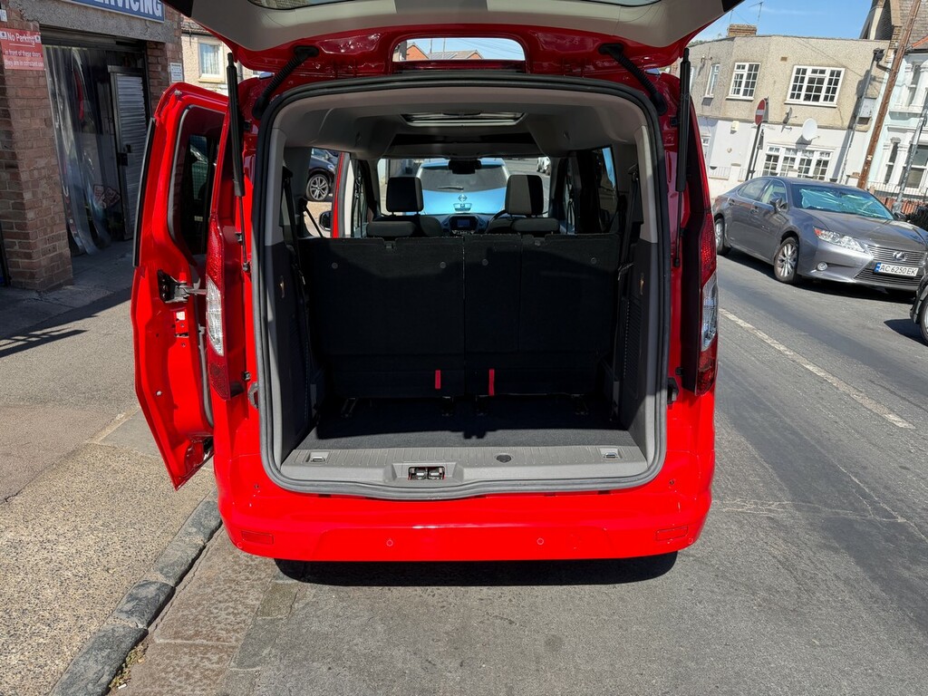 Ford Grand Tourneo Connect Zetec Tdci Silver #29