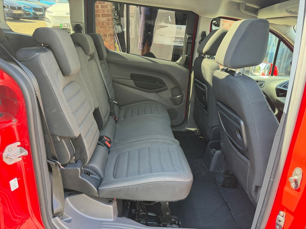 Ford Grand Tourneo Connect Zetec Tdci Silver #21
