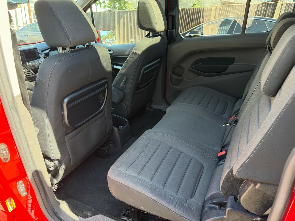 Ford Grand Tourneo Connect Zetec Tdci Silver #16