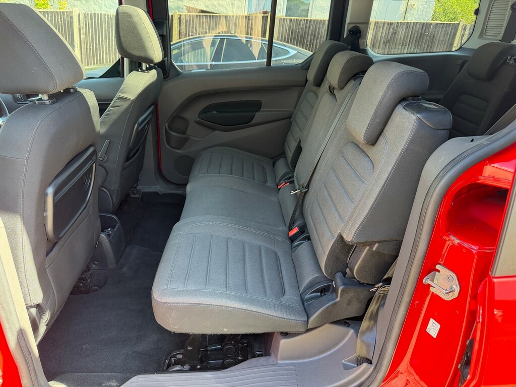 Ford Grand Tourneo Connect Zetec Tdci Silver #15