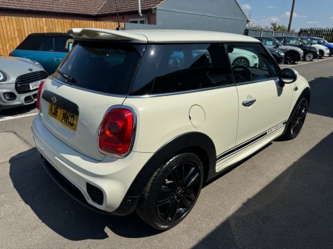 Mini Hatch Gt AJ67NHO White #2