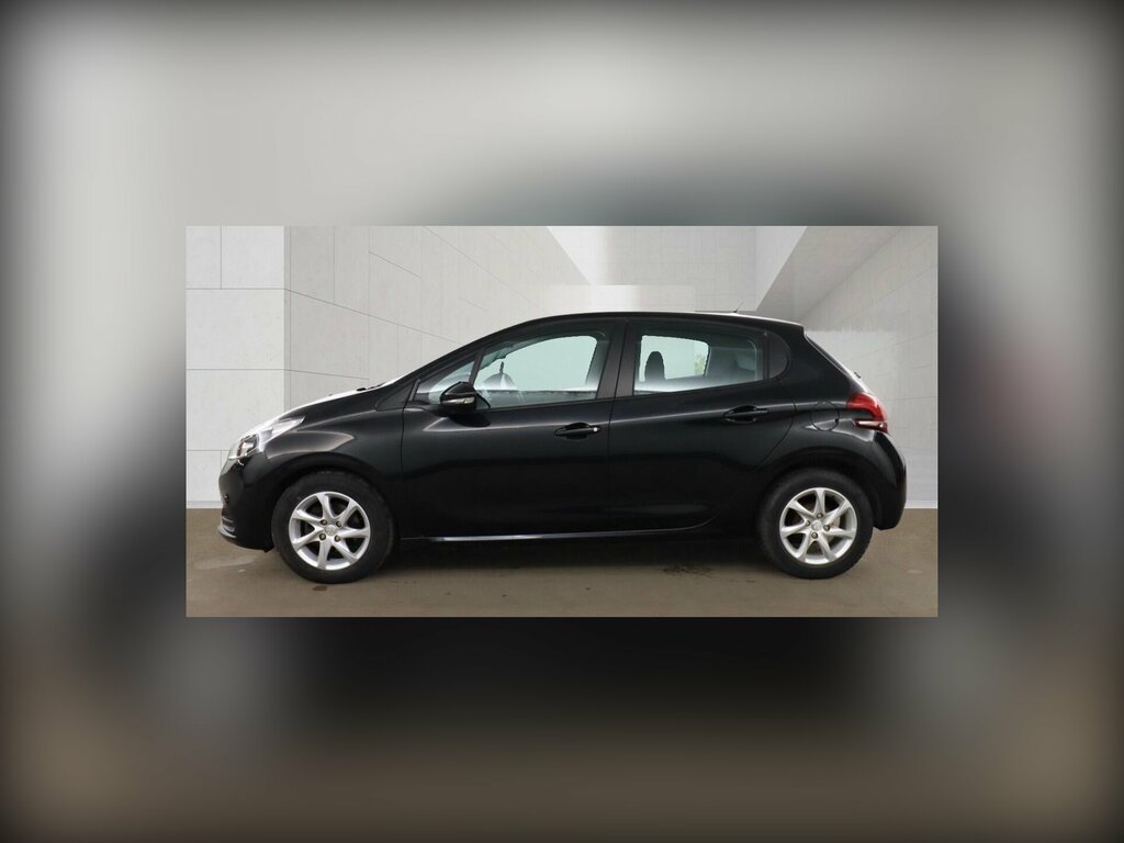Peugeot 208 1.6 Bluehdi Active Euro 6 Black #5