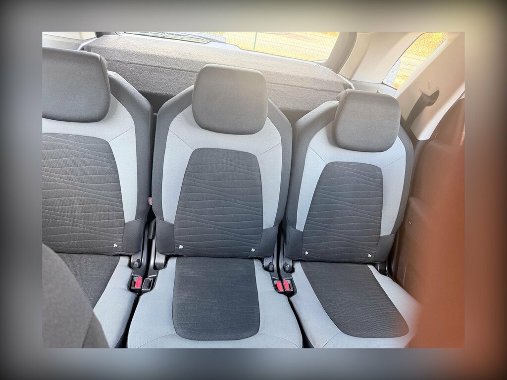 Citroen C4 Picasso Picasso 1.6 E-hdi Exclusive Black #16
