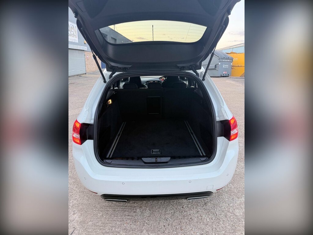Peugeot 308 SW Active Silver #16