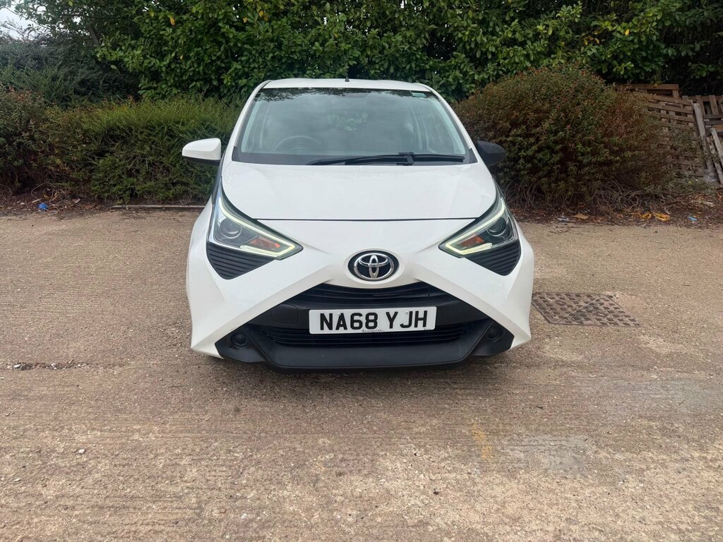 Toyota Aygo 1.0 Vvt-i X Euro 6 White #5